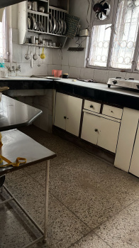 Flats & Apartments for Sale in Vasant Kunj, Delhi (1350 Sq.ft.)