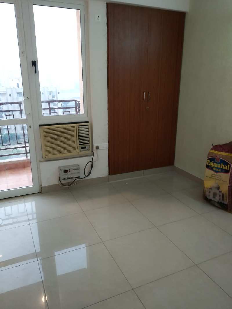2 BHK Flats & Apartments for Rent in Alwar Bypass Road, Bhiwadi (763 Sq.ft.)
