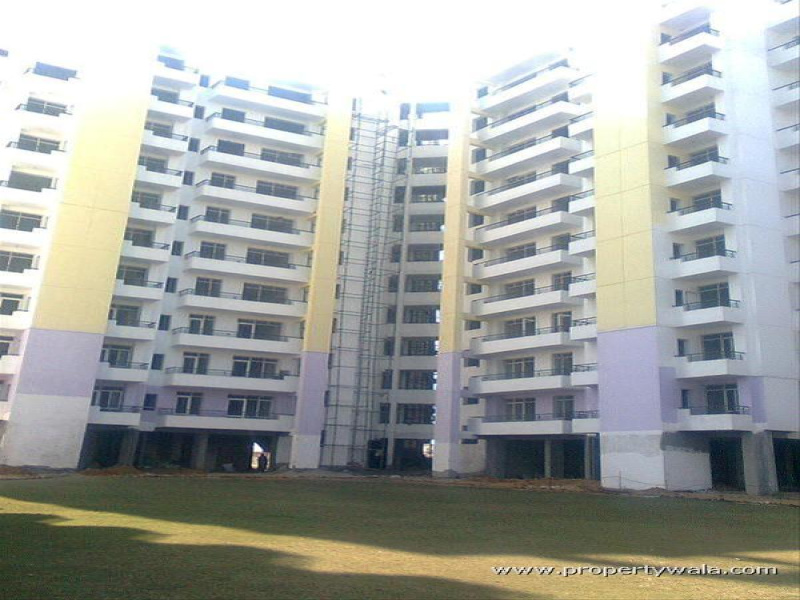 3 BHK available for sale at Sky View Apartments