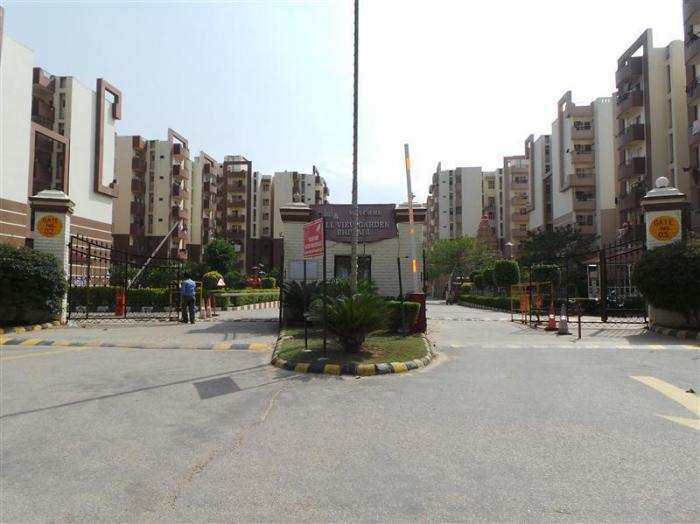 2 BHK Flats & Apartments for Sale in Alwar Bypass Road, Bhiwadi (825 Sq.ft.)