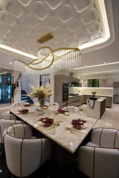 5 BHK Flats & Apartments for Sale in Airport Road, Zirakpur (5750 Sq.ft.)