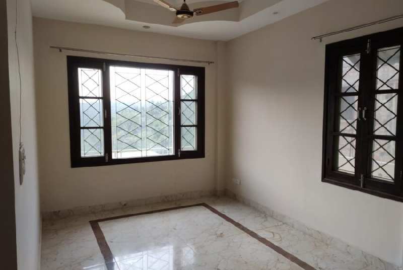 6 BHK Individual Houses / Villas for Sale in Ajmer Road, Jaipur (6000 Sq.ft.)