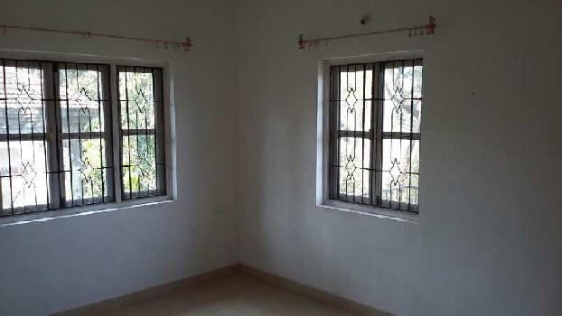 2 BHK Unfurnished Flat For Rent For Bachelors