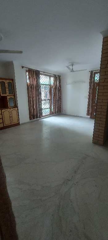 2 BHK Flats & Apartments for Sale in MDC Sector 6, Panchkula (1200 Sq.ft.)
