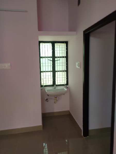 Individual House For Rent in Thombankudisai, Mariyamman Kovil Road, Thanjavur