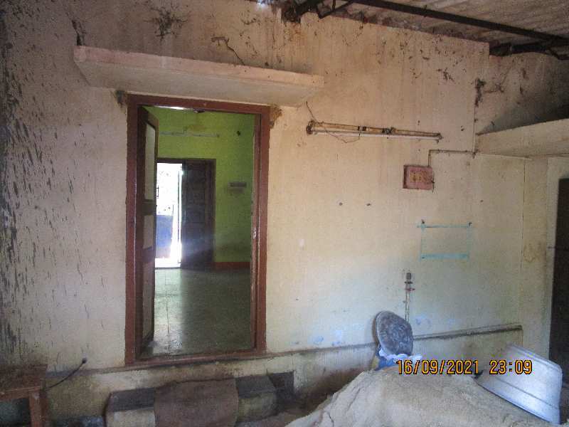 2400 SQ.Ft. Old House For Sale in New Fathima Nagar, Vilar Road, Thanjavur