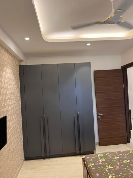 4 BHK Flats & Apartments for Sale in Sector 67, Gurgaon (300 Sq. Yards)