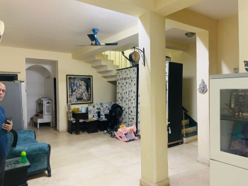 Ground Floor 3 BHK Floor in J Block Mayfield Garden Gurgaon sohna Road Haryana India