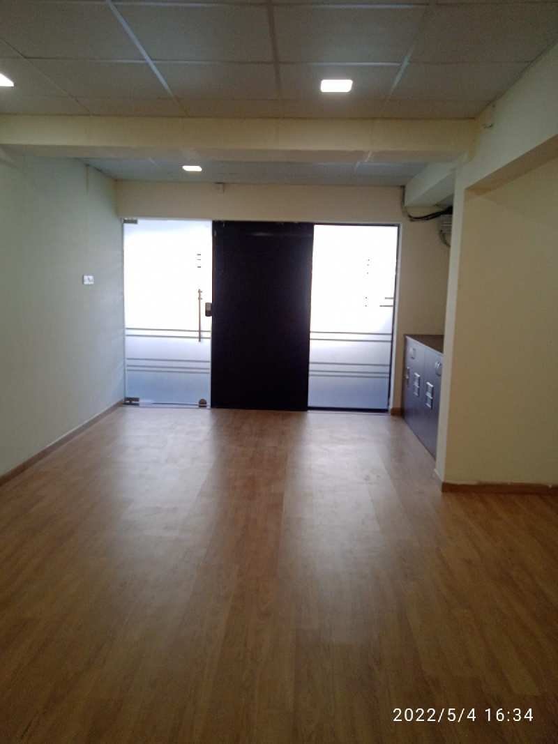 SEMI FURNISHED OFFICE AVAILABLE ON LEASE AT AUNDH, PUNE