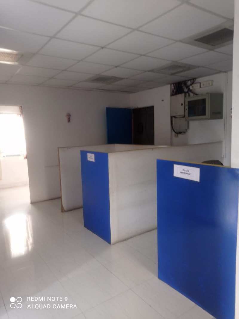 1200 Sq.ft. Office Space for Rent in MIDC Chinchwad, Pune
