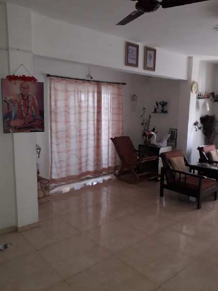 A decent 4 bhk apartment for sale at Aranyeshwar,Parvati Pune