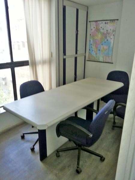 Fully furnished 730 sq feet office