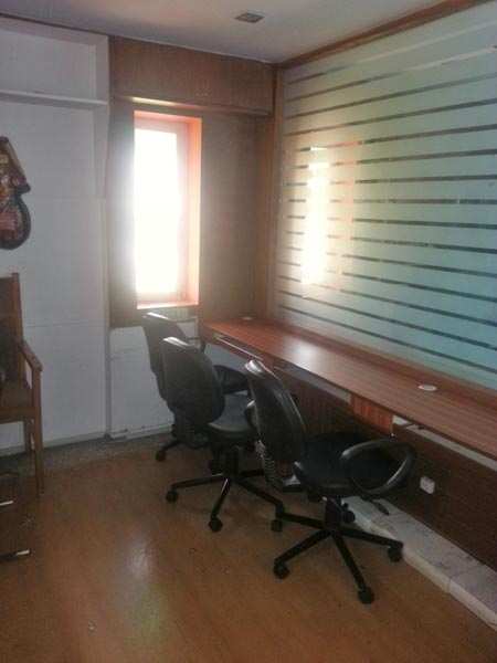 290 Sq feet Fully Furnished Office rent at ashram road