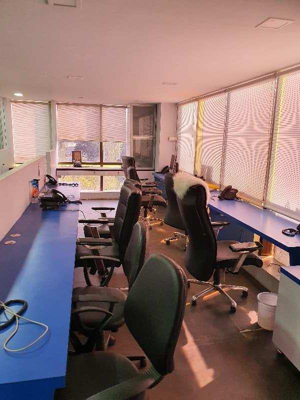 Fully Furnished office available for rent at Thaltej