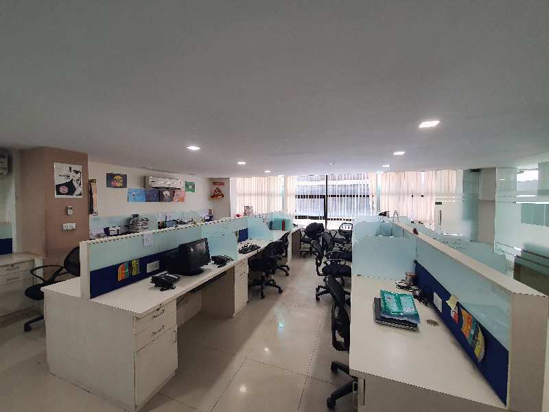 Fully Furnished 2900 sq feet office for Rent