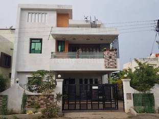 SEMI FURNISHED LUXURIOUS SEPRATE 3BHK BUNGLOW ON RENT AT RESIDENTIAL AREA GULMOHAR ROAD AHMEDNAGAR
