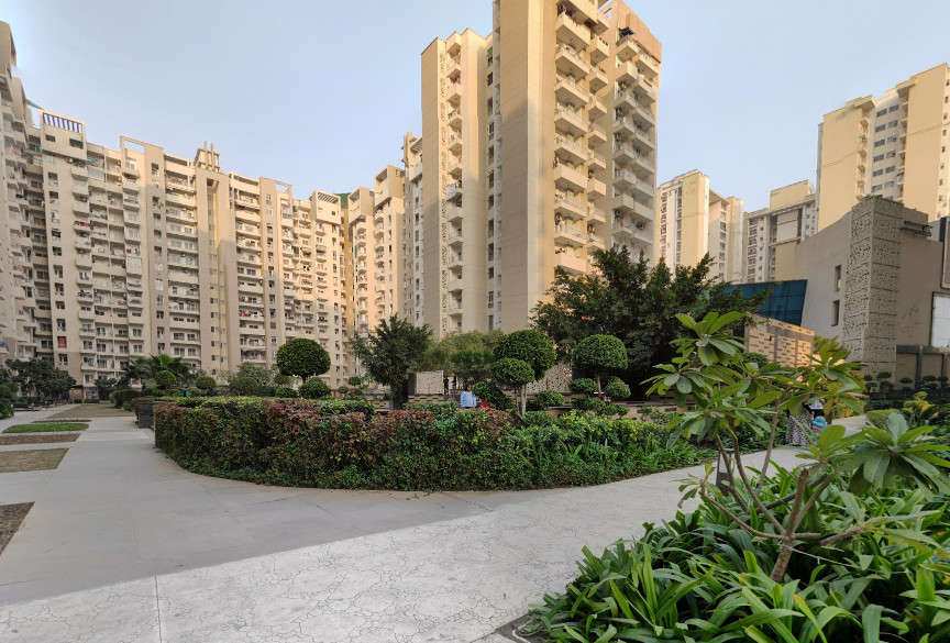 READY TO MOVE 2BHK APARTMENT AVAILABLE FOR SALE