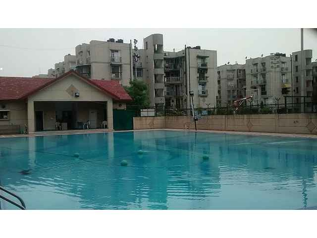 READY TO MOVE 4BHK+STORE GOVERNMENT AUTHORITY GROUP HOUSING SOCIETY
