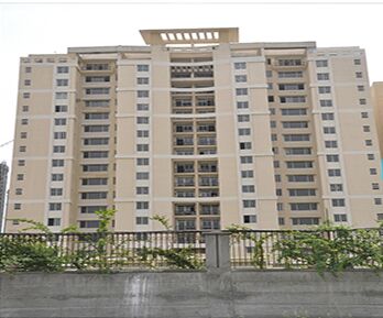 READY TO MOVE 3BHK SPACIOUS FLAT FOR SALE AT NOIDA EXPRESSWAY