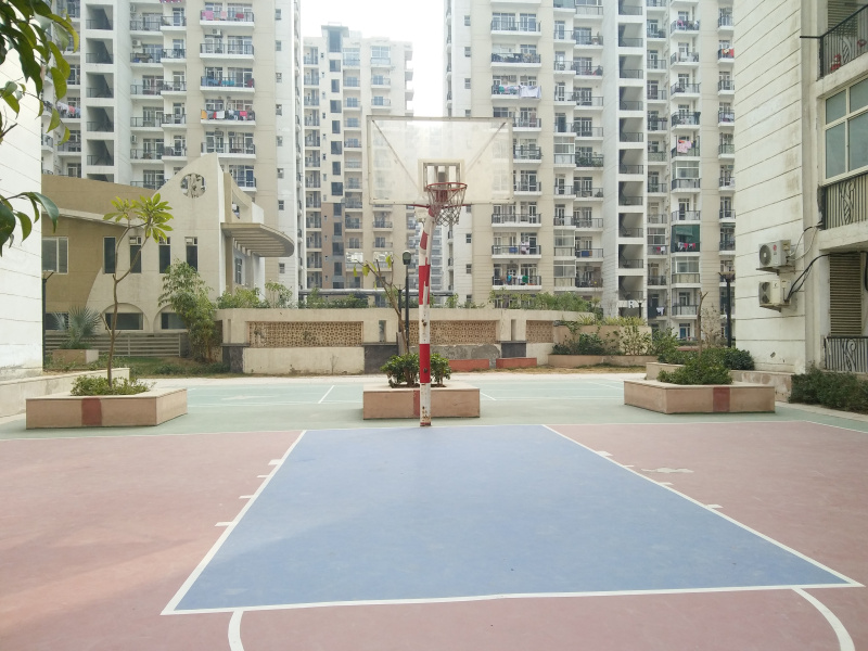 READY TO MOVE 2BHK APARTMENT FOR SALE ,SECTOR-77,NEAR TO METRO STATION