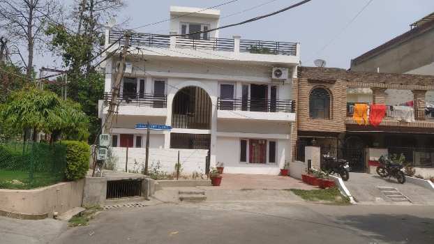 6 BHK Individual Houses / Villas for Sale in Phase 7 Sector 61, Mohali (3500 Sq.ft.)