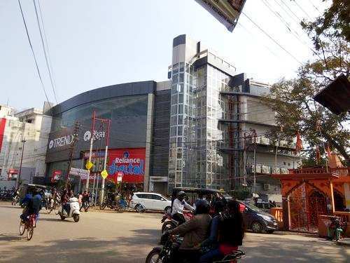 7300 Sq.ft. Commercial Shops for Sale in Kapoorthla, Lucknow
