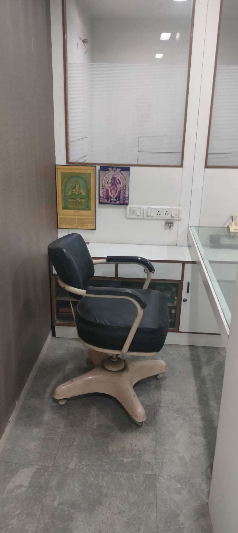 Fully furnished office space with 2 cabins waiting room, water connection opp Kalyan Railway station