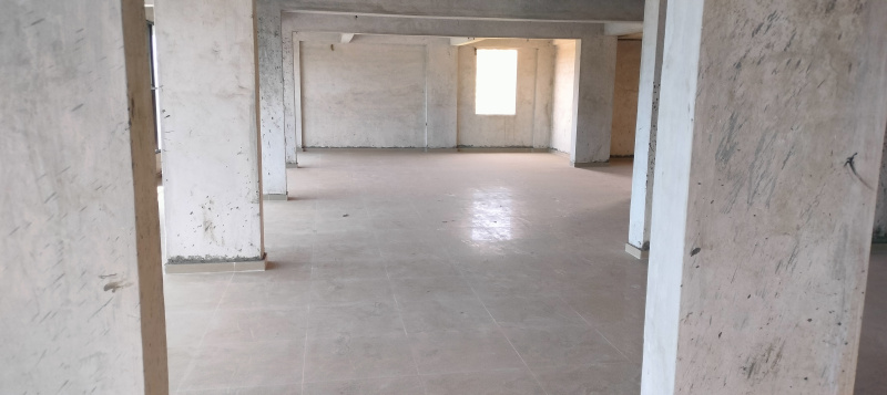 Commercial space road facing available for hospital 6300 Built-up 4650 carpet 1st floor near kalyan for long lease