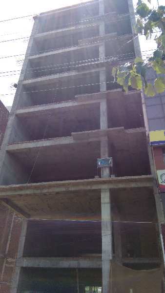 1 Floor for sale in Ranjit Avenue Amritsar