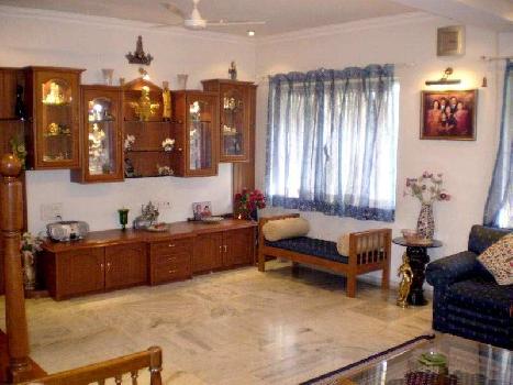 2 BHK Semi-furnished flat on rent in Sanewadi, Aundh