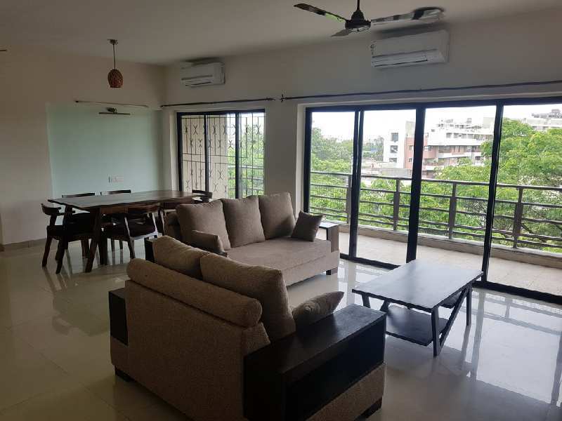 The Woods 3BHK Lavish Fully Furnished Flat on Rent for Family