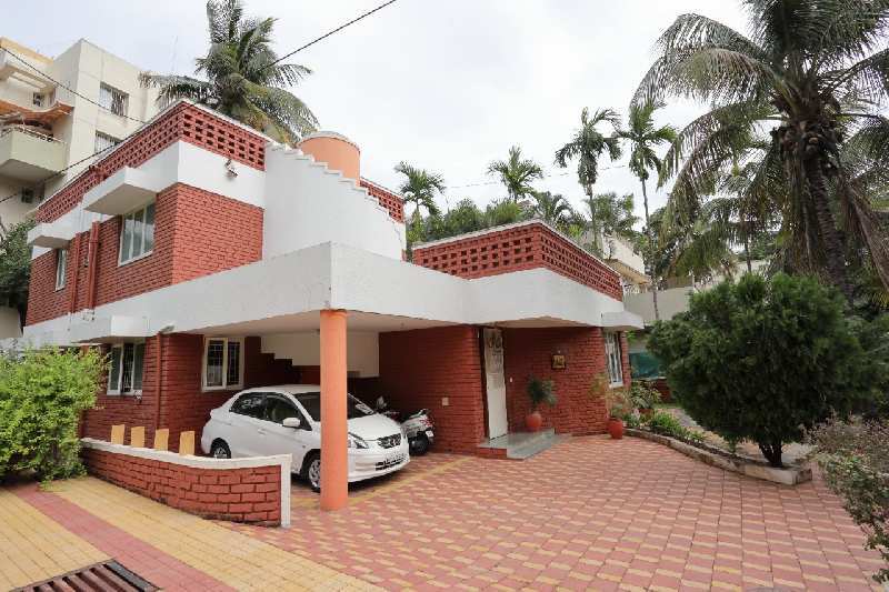 4 BHK Individual Houses / Villas for Sale in Kothrud, Pune (3000 Sq.ft.)