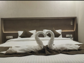350 Sq. Yards Hotel & Restaurant for Rent in Tapovan, Rishikesh