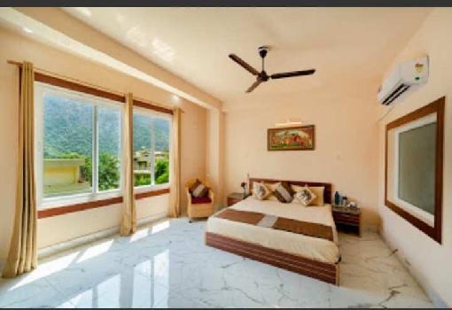 650 Sq.ft. Banquet Hall & Guest House for Sale in Tapovan, Rishikesh