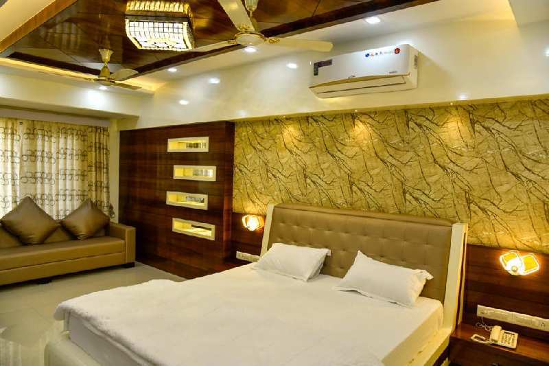 22500 Sq.ft. Hotel & Restaurant for Sale in Mangaon, Raigad