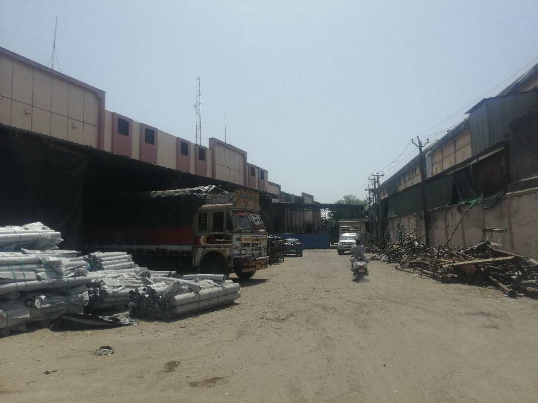 32000 Sq.ft. Warehouse/Godown for Rent in Main Road, Dadra