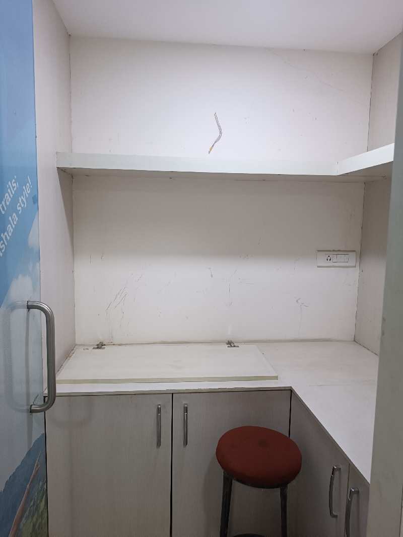 525sq feet furnised office space sale in telibandha raipur