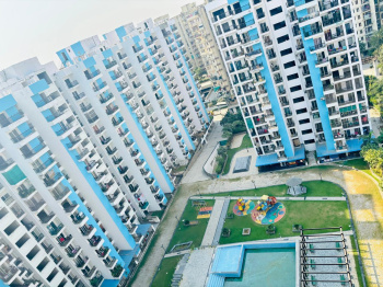 ready to move 3 bhk flat on alwar by pass road bhiwadi opp mall