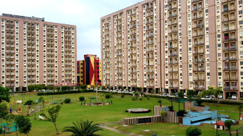 2 BHK READY TO MOVE IN FLAT ON BEST LOCATION