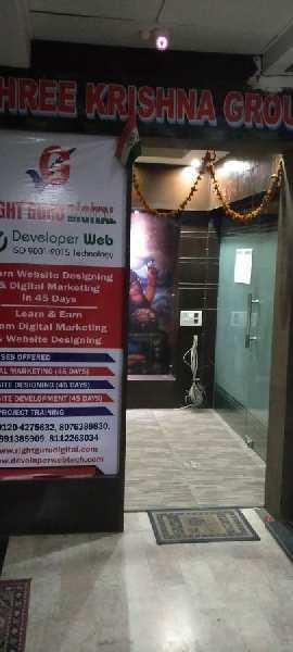 1470.34 Sq.ft. Commercial Shops for Sale in Sector Alpha, Noida