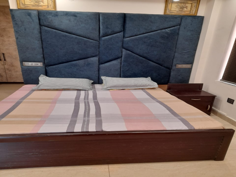 3 BHK fully furnished flat for sale in near Kumarhatti nahan road and very reasonable price of this flat and very beautiful view of this flat
