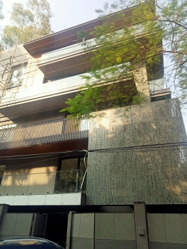 5 BHK Builder Floor for Sale in Block D, Panchsheel Park, Delhi (8000 Sq.ft.)