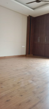 3 BHK Flats & Apartments for Sale in Hauz Khas, Delhi (200 Sq. Yards)