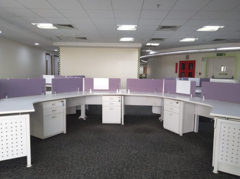 30000 fully furnished IT plug and play office with 350 work station