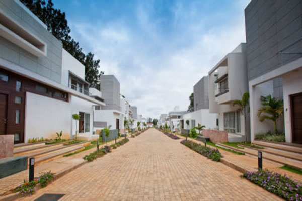 4 bhk furnished villa in a gated society