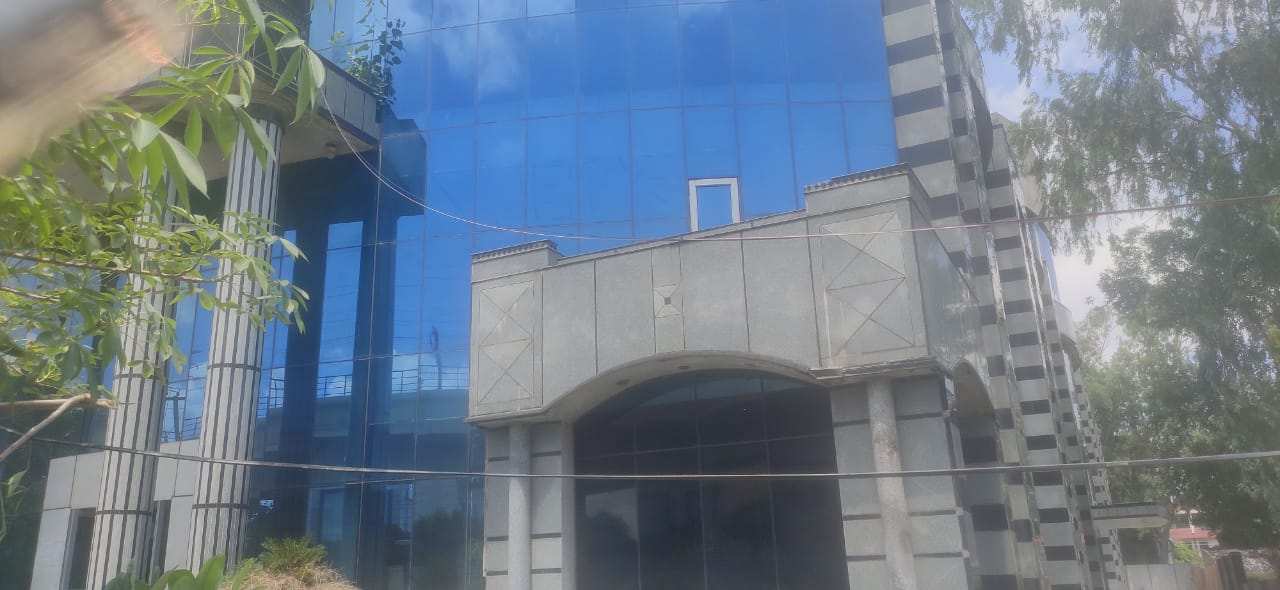 75000 Sq.ft. Office Space for Rent in Sector 3, Noida