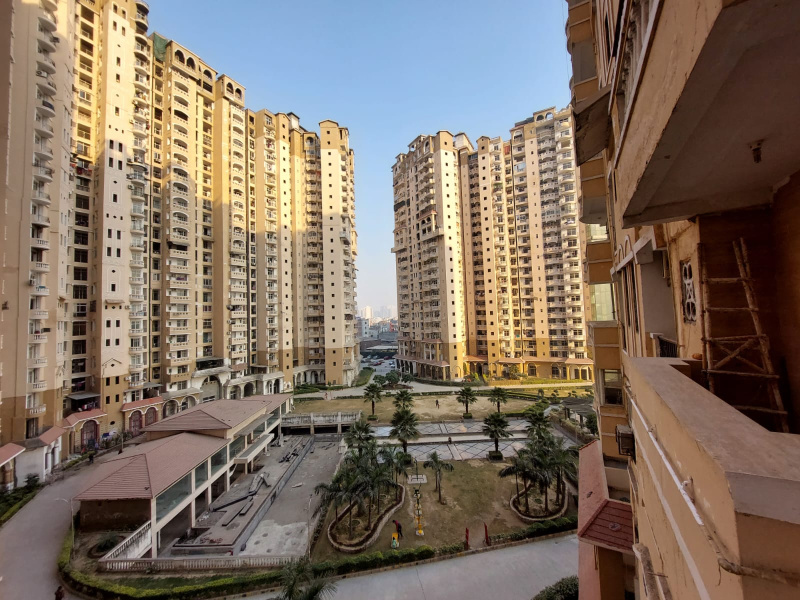 4 BHK Flats & Apartments for Rent in Sector 93a, Noida (2806 Sq.ft.)