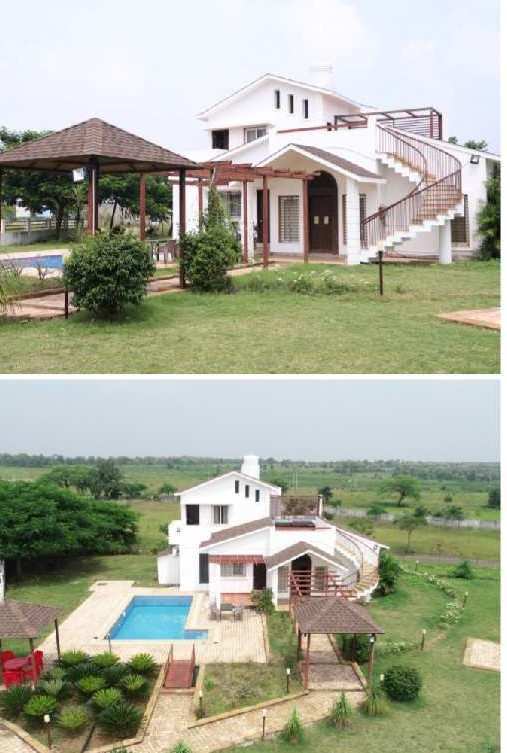Luxurious Farms House
