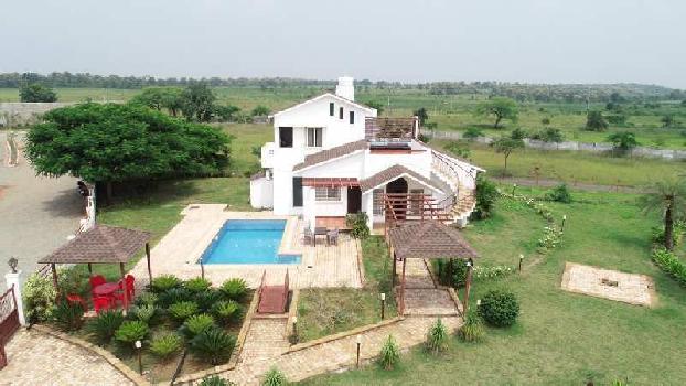 Luxurious Farms House Plots on Amravati Road