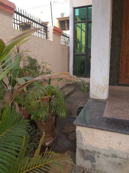 Fully Furnished Bungalow for Sell at Prime Location